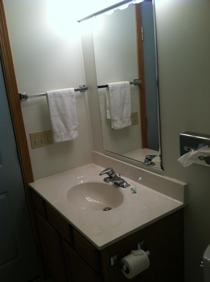 Village Inn Motel Chatham 객실 사진