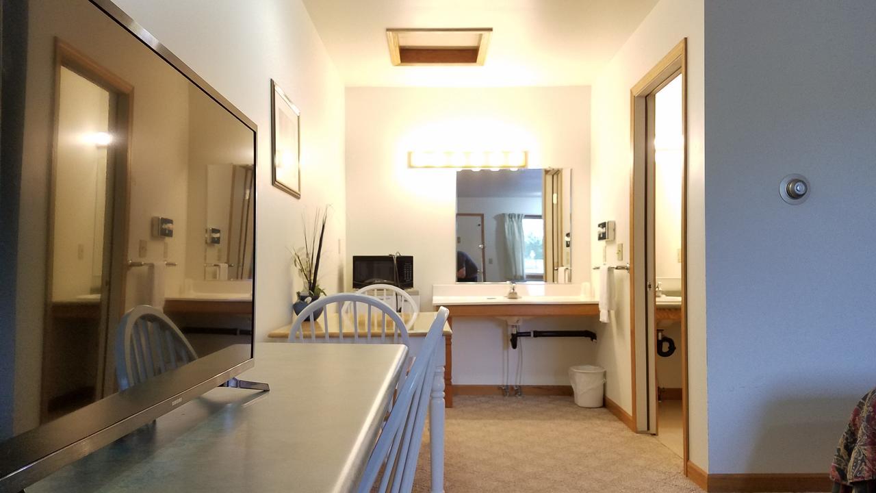 Village Inn Motel Chatham 외부 사진